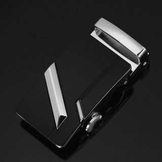 Mặt khóa thắt lưng màu bạc cuốn hút B649